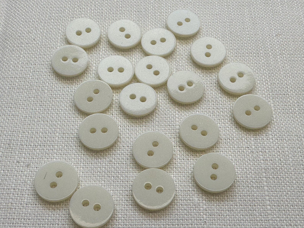 White Iridescent Buttons 12mm – Set of 20 – Pearly Sewing Buttons for Knitting and Dressmaking